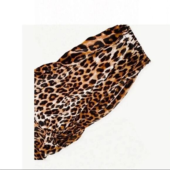 H& M Leopard Balloon 3/4 Sleeves  Button Down Flowy Viscose Womens Blouse SZ S - Picture 3 of 8